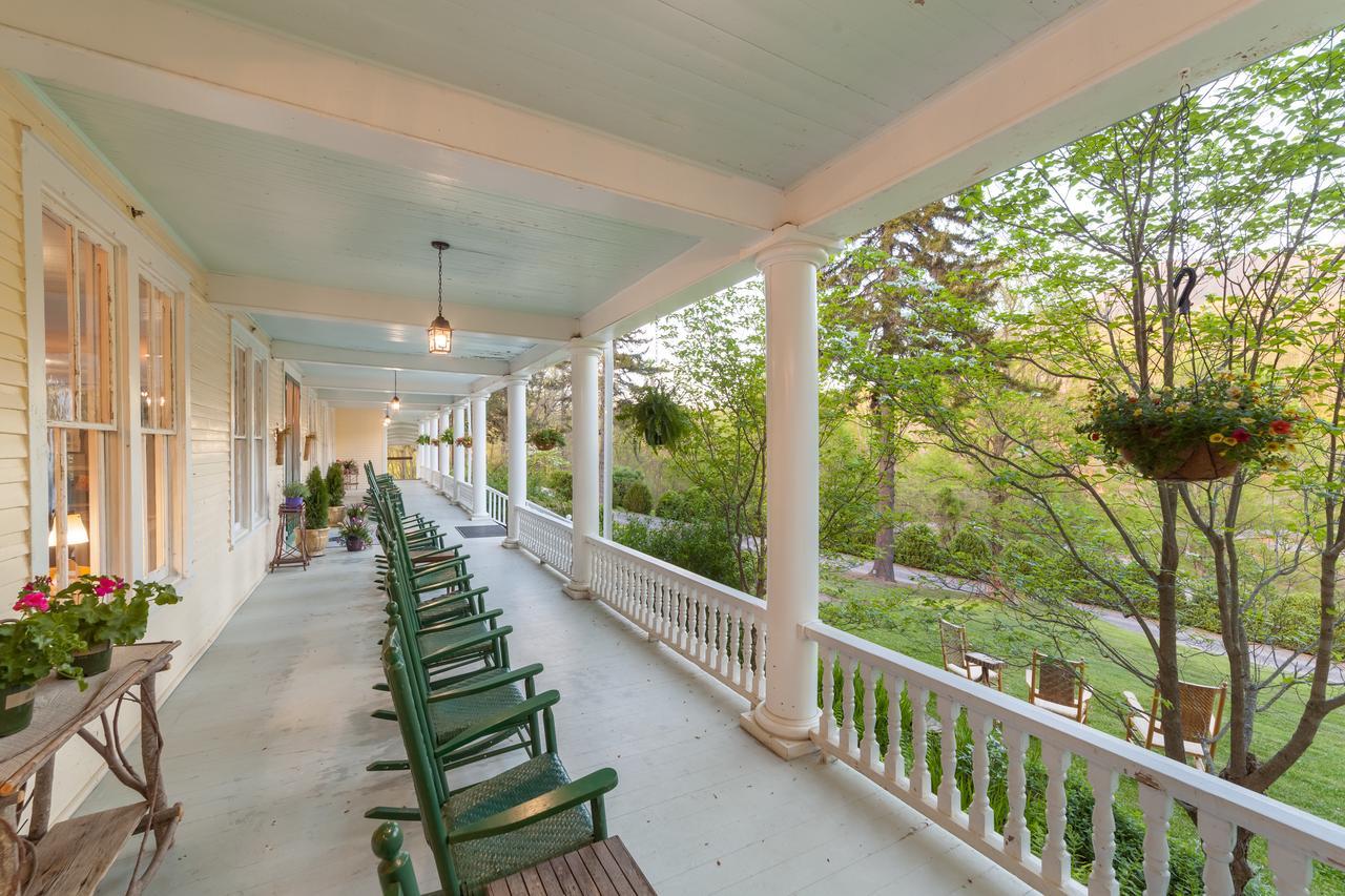 Grand Old Lady Hotel Waynesville Exterior foto